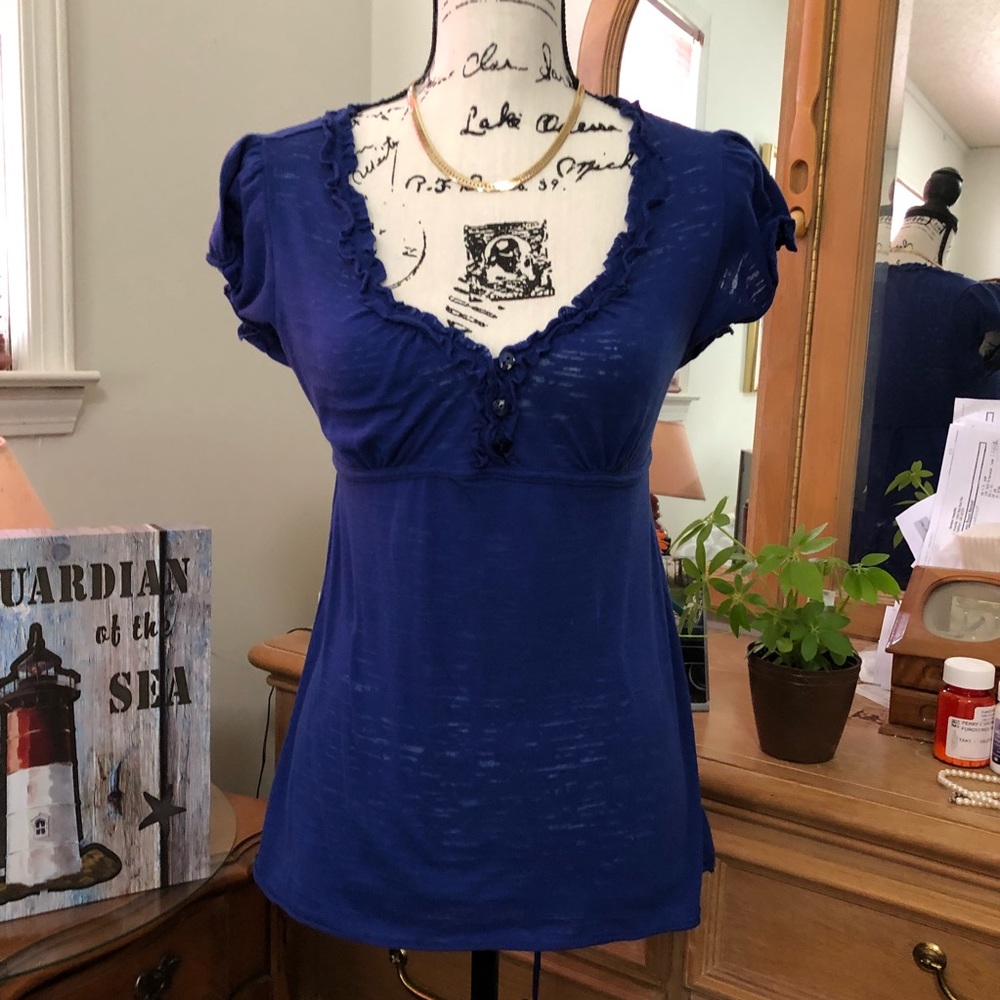 No Boundaries blue top size M 7/9 F1